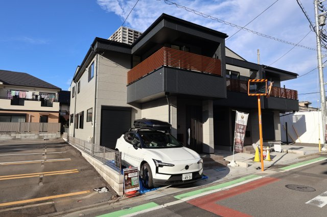 《仲介手数料無料》中央区上落合７丁目2-1新築一戸建てメルディアの外観|撮影日 2025年11月1日 15:00 晴れ