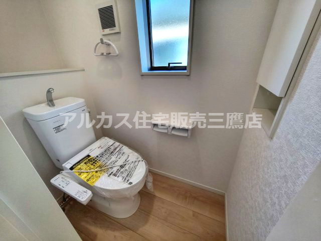 三鷹市大沢５丁目 京王線 西調布駅 新築戸建のトイレ