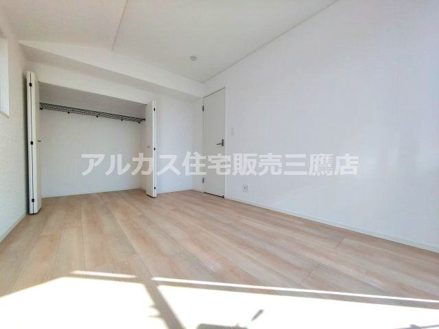 三鷹市大沢５丁目 京王線 西調布駅 新築戸建の洋室