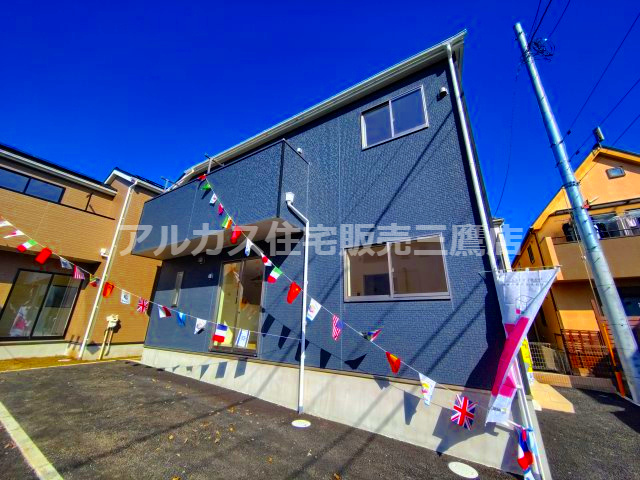 三鷹市大沢５丁目 京王線 西調布駅 新築戸建の外観