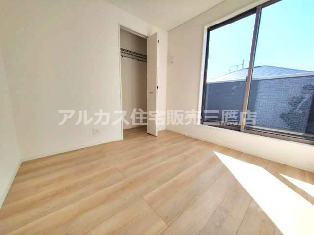 三鷹市大沢５丁目 京王線 西調布駅 新築戸建の洋室