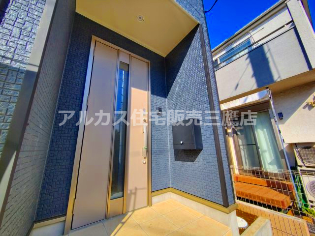 三鷹市大沢５丁目 京王線 西調布駅 新築戸建