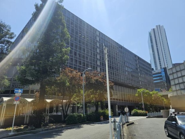 大阪駅前第1 ビル