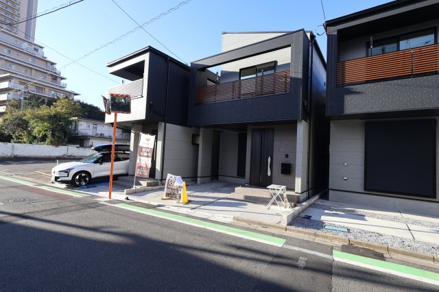 《仲介手数料無料》中央区上落合７丁目2-1新築一戸建てメルディアの外観|撮影日 2025年11月1日 15:00 晴れ