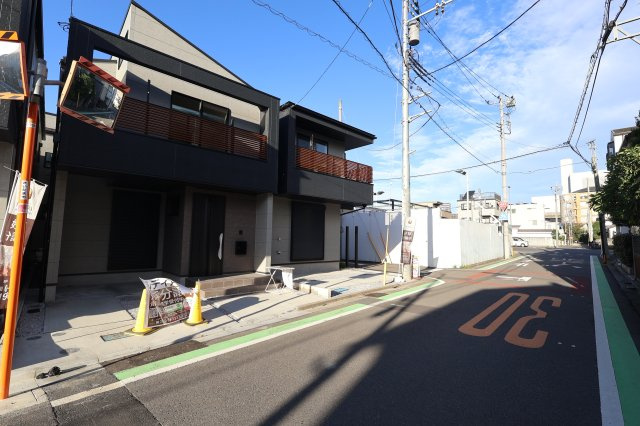 《仲介手数料無料》中央区上落合７丁目2-1新築一戸建てメルディアの外観|撮影日 2025年11月1日 15:00 晴れ