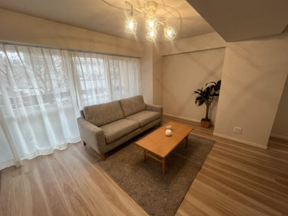 【居間・リビング】仙台中央マンション 