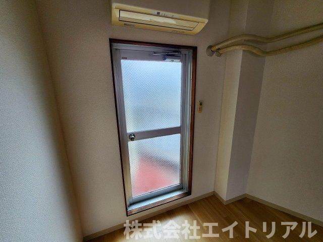 山口ビルの内装