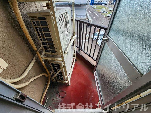 山口ビルのバルコニー