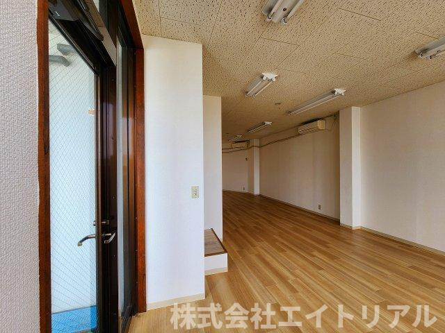 山口ビルの内装