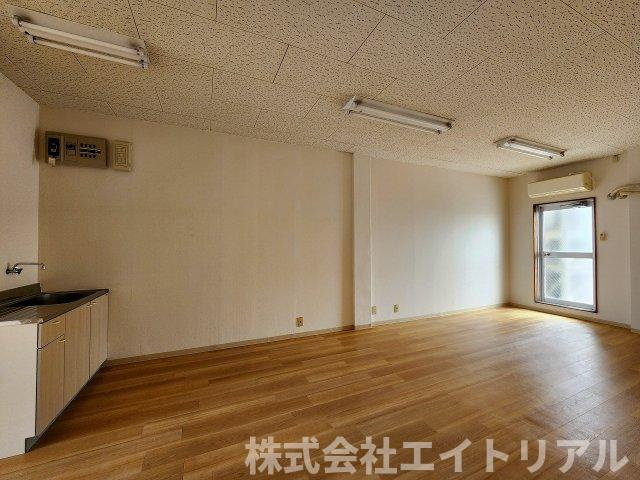 山口ビルの内装