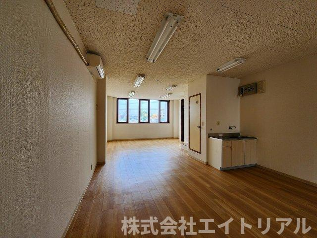 山口ビルの内装
