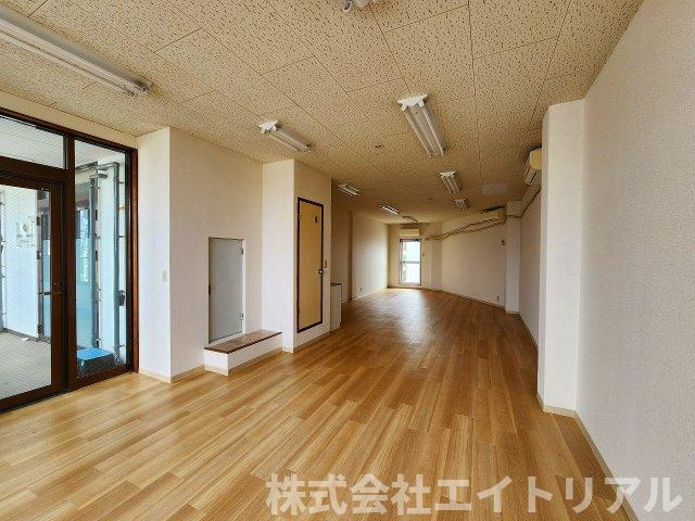 山口ビルの内装