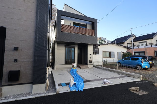 《仲介手数料無料》中央区上落合７丁目2-1新築一戸建てメルディアの外観|撮影日 2025年11月1日 15:20 晴れ