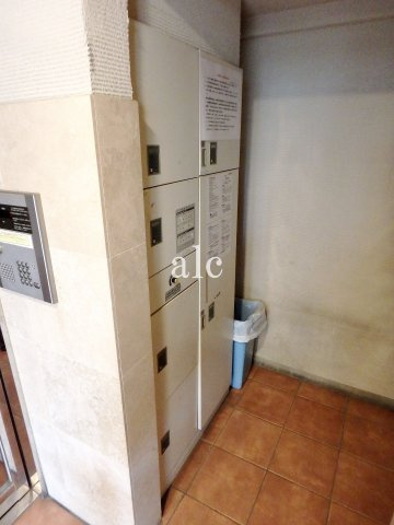 新宿区上落合１丁目の賃貸マンションのその他共用部分|宅配ＢＯＸです
