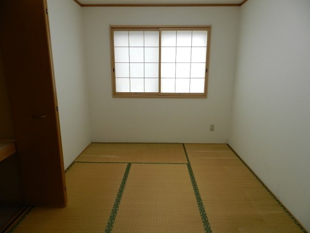 ハイツサンクライムの和室