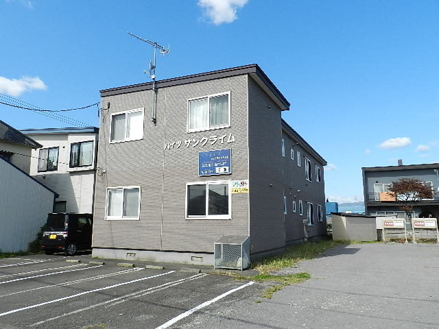 ハイツサンクライムの外観