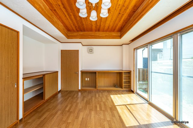 吉田1丁目戸建（1F事務所有）