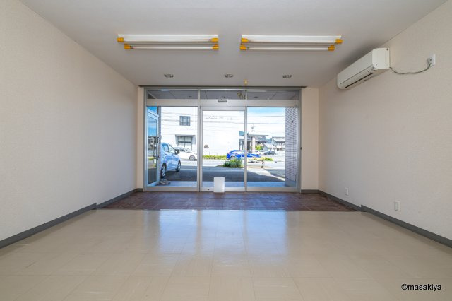 吉田1丁目戸建（1F事務所有）