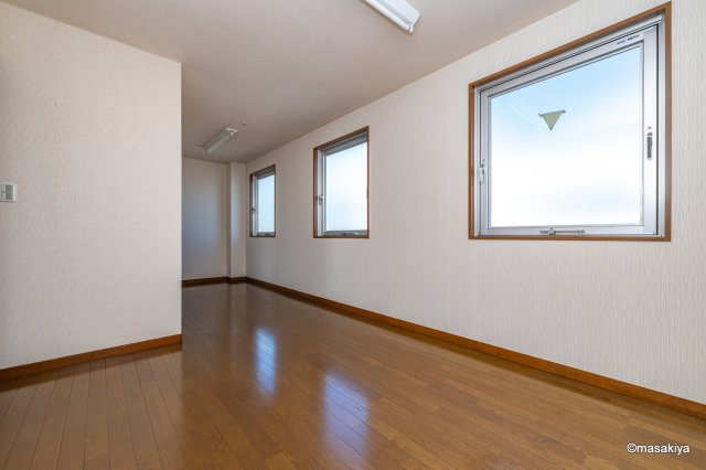 吉田1丁目戸建（1F事務所有）