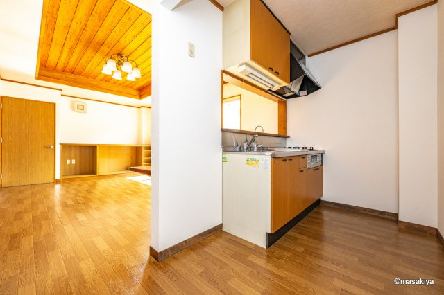 吉田1丁目戸建（1F事務所有）