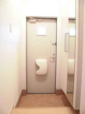 シュウェット　メゾンの玄関