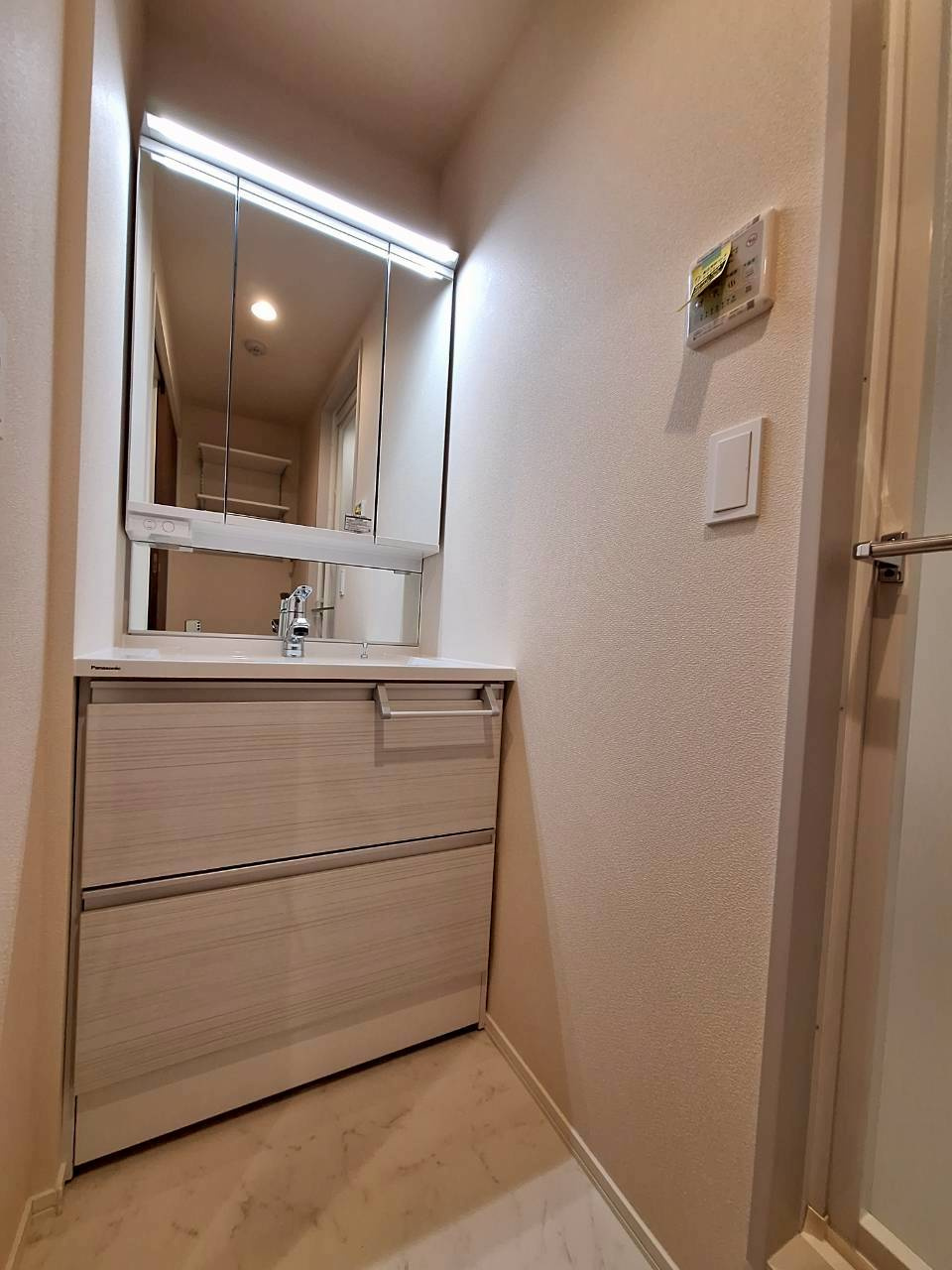 プレミアメゾンの独立洗面台|★独立洗面台★