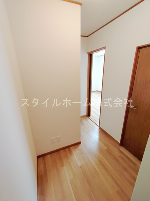 【居間・リビング】 | ネヴァーハウス