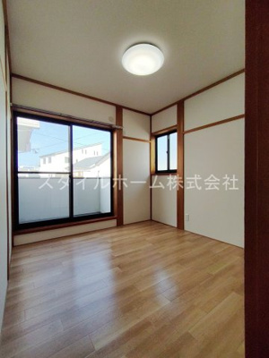 【居間・リビング】 | ネヴァーハウス