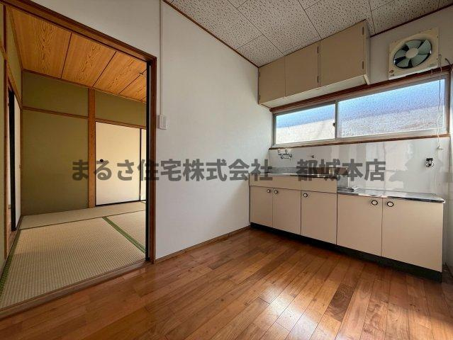 長峯貸家の居間・リビング