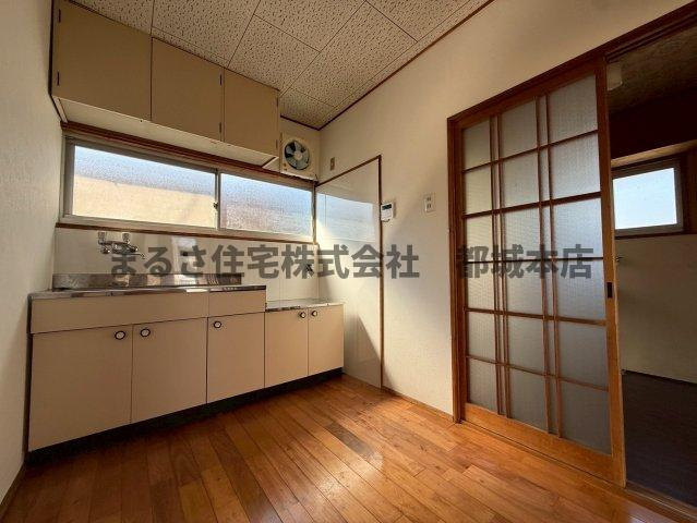 長峯貸家の居間・リビング