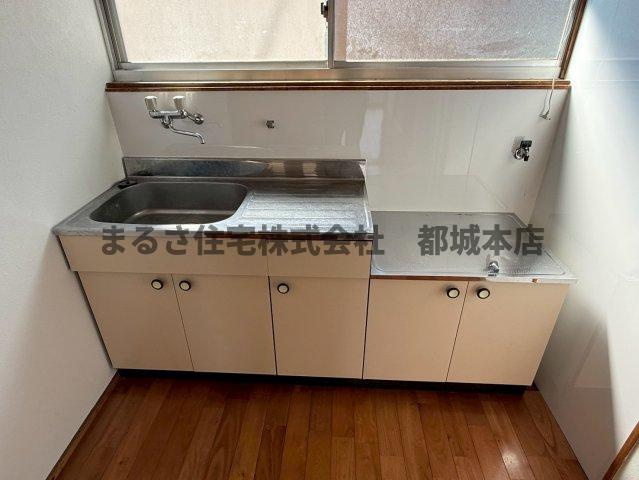 長峯貸家のキッチン