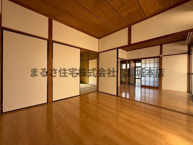 長峯貸家の洋室