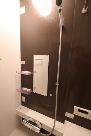 《仲介手数料無料》岩槻区大字掛186-13(全1戸)新築一戸建てケイアイテラスの浴室|撮影日 2025年11月22日 13:00 晴れ