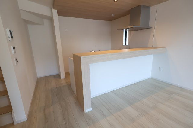 《仲介手数料無料》岩槻区大字掛186-13(全1戸)新築一戸建てケイアイテラスのキッチン|撮影日 2025年11月22日 13:00 晴れ