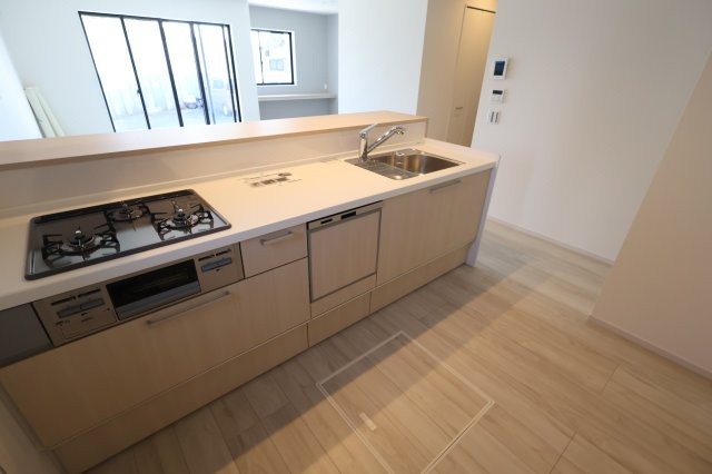 《仲介手数料無料》岩槻区大字掛186-13(全1戸)新築一戸建てケイアイテラスのキッチン|撮影日 2025年11月22日 13:00 晴れ