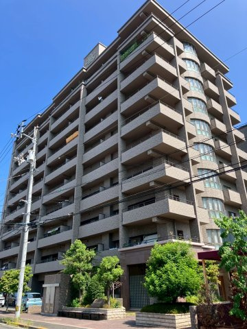 ロイヤルガーデンプラザ宇多津駅前壱番館の外観