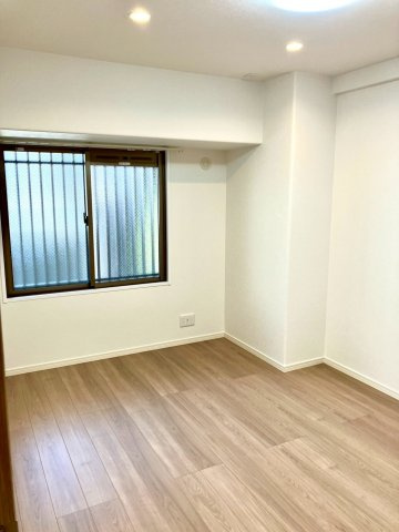 ロイヤルガーデンプラザ宇多津駅前壱番館の洋室