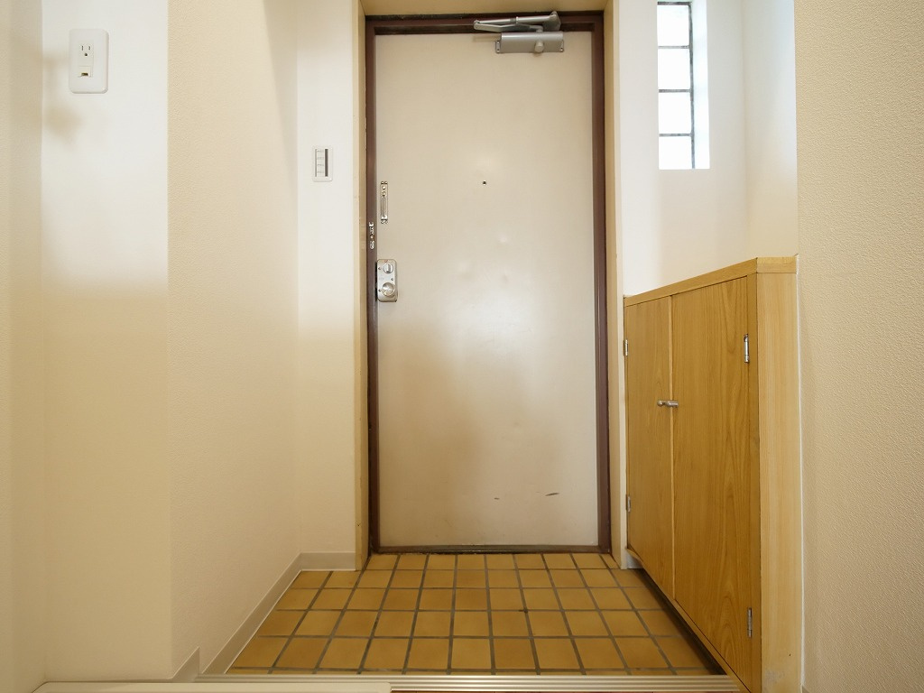 トアロード鹿田の玄関|※写真は別の部屋のものです。