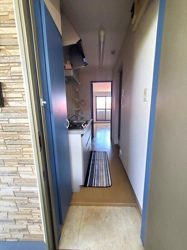 アイ・クラシアの玄関|別部屋の参考写真です。