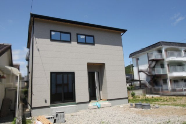香南市野市町西野　新築戸建　西棟（全2区画）の完成予想図|建物面積　87.77㎡　土地建物価格　￥33,800,000-（税込み）