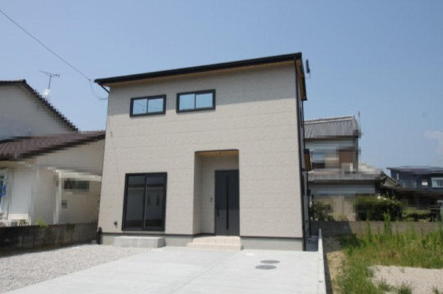 香南市野市町西野　新築戸建　西棟（全2区画）