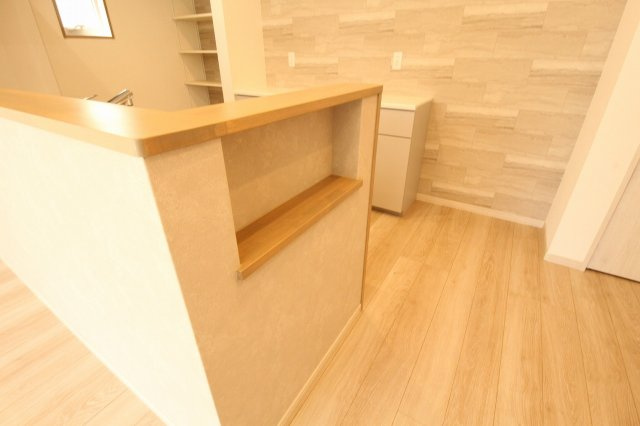 香南市野市町西野　新築戸建　西棟（全2区画）の居間・リビング|ＬＤＫ　16.62帖