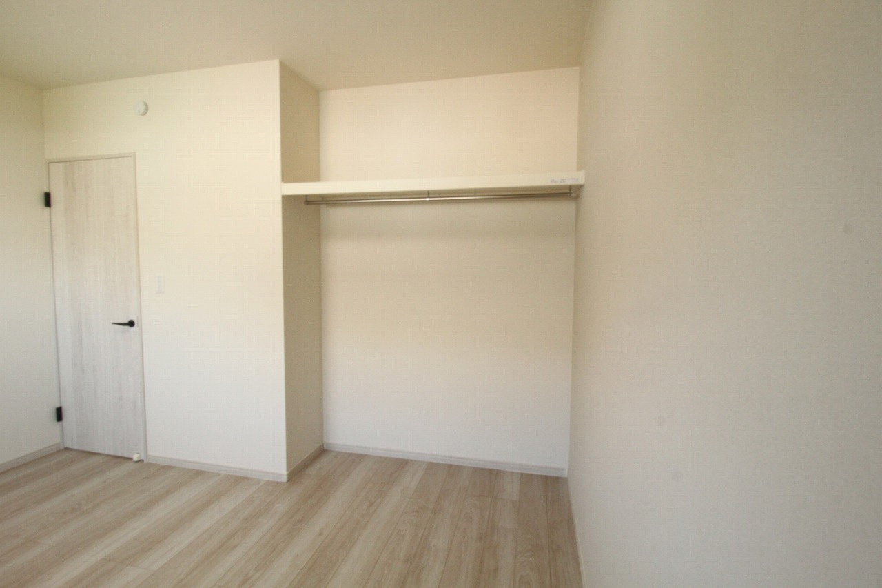 香南市野市町西野　新築戸建　西棟（全2区画）の収納|2Ｆ　北の部屋　6.0帖