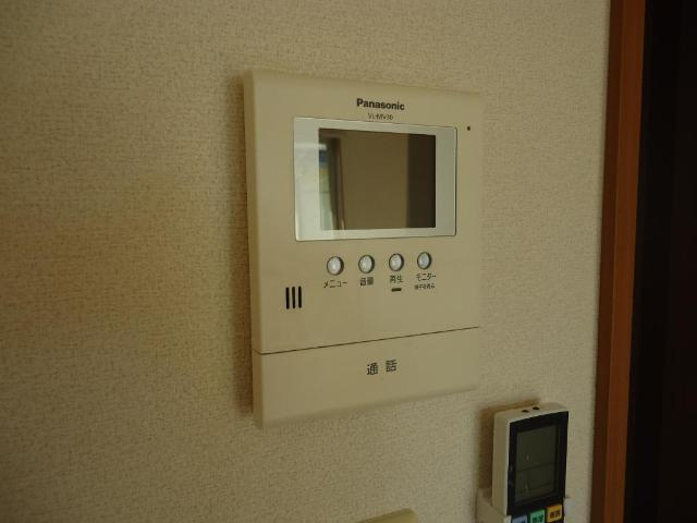 トラッドハウス愛宕のセキュリティ|カメラ付インターホン