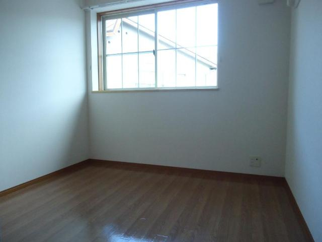 トラッドハウス愛宕の洋室|洋室