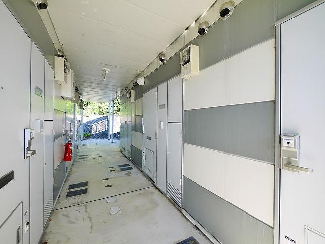 レオパレスリバートップのその他共用部分|廊下です