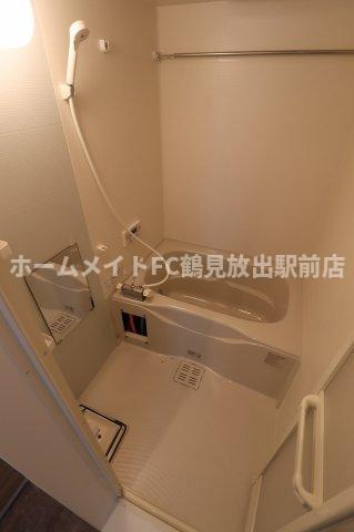 東大阪市鴻池徳庵町のアパートの浴室
