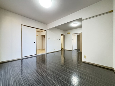 【居間・リビング】 | エスポワール米原B棟