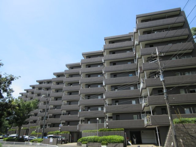 港南台コートハウス２号棟