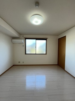 【洋室】 | コンフォート松本